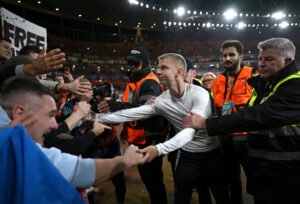‘Great guy’ – Arsenal’s Oleksandr Zinchenko praised for heartwarming moment with Shakhtar Donetsk fans