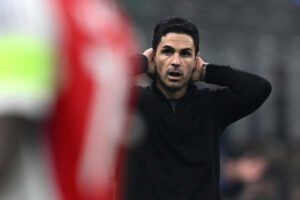 Arsenal backed to do something never done before in Premier League title race