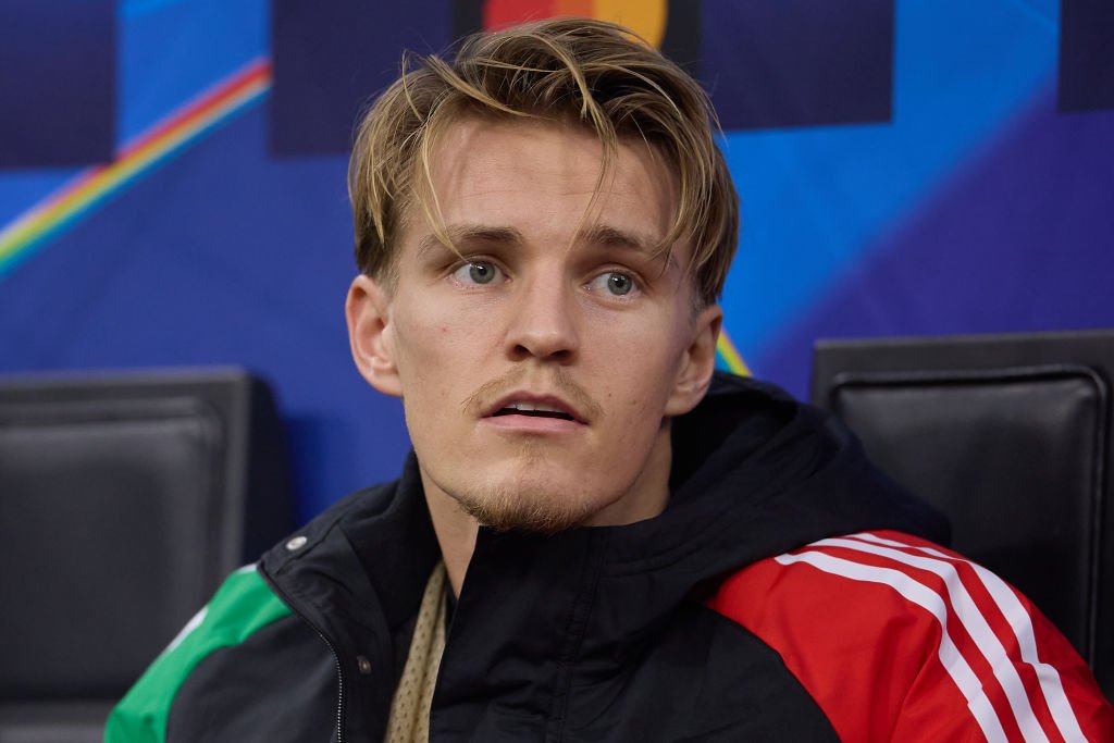 Ray Parlour compares Arsenal star to club legend Dennis Bergkamp ahead of Chelsea clash