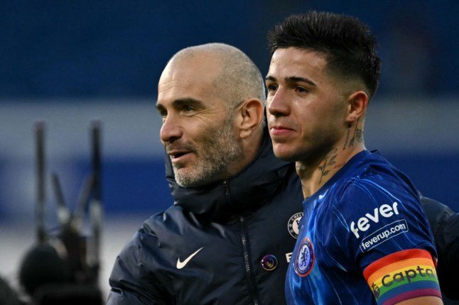 Gary Neville plays down Chelsea’s chances in Premier League title race