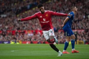 Marcus Rashford sends warning to Arsenal ahead of showdown after Man Utd crush Everton