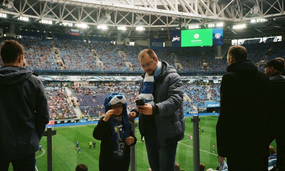 What Makes a Perfect Weekend for Football Enthusiasts?