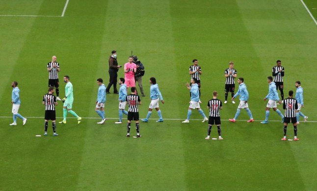 Will Chelsea give Liverpool a guard of honour? ‘Embarrassing’ football tradition explained